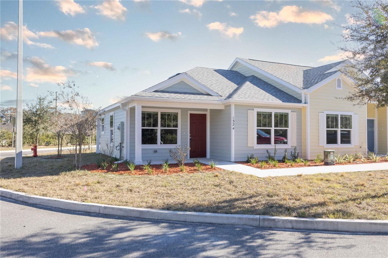 1342 COTTAGE CIR