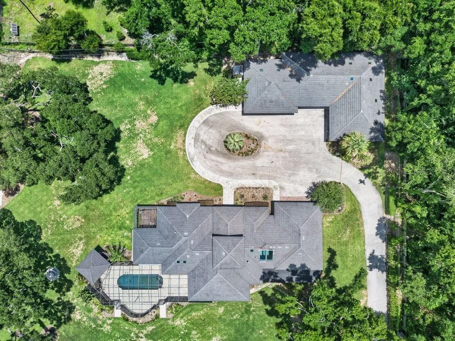 Single Family Residence at 1007 LAKEWOOD DR, BRANDON, photo 96 of 97