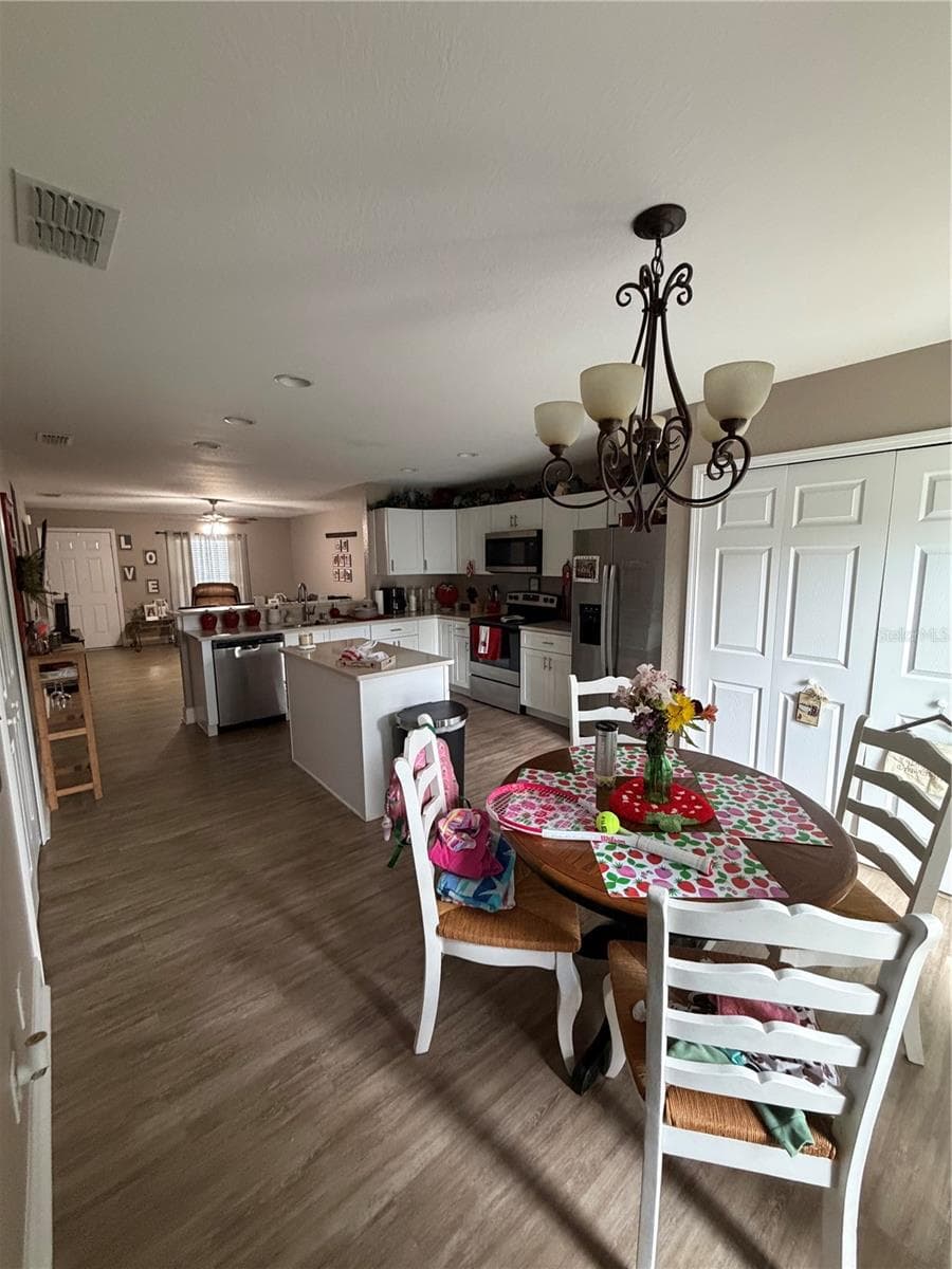 Single Family Residence at 350 S 8TH AVE, BARTOW, photo 6 of 15