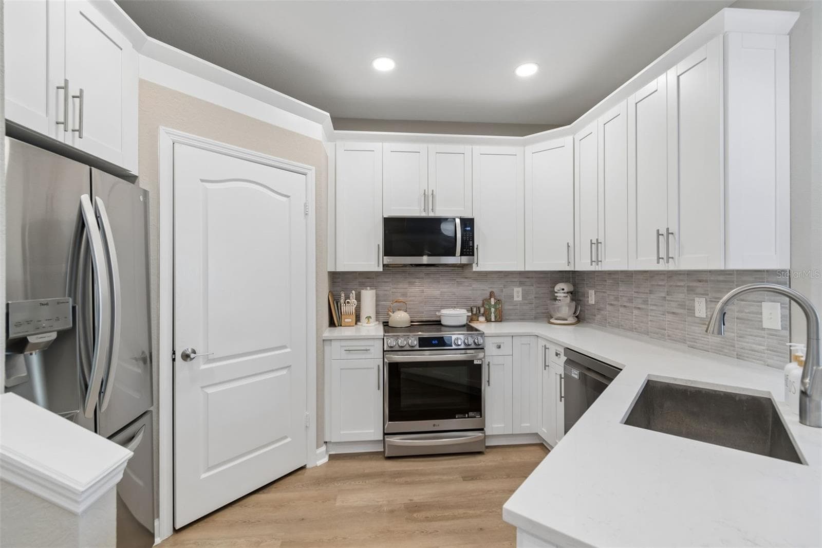 Condominium at 708 SEABOARD PL #708, TAMPA, photo 12 of 81