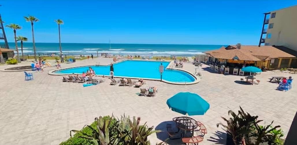 Condo - Hotel at 2301 S ATLANTIC AVE #337, DAYTONA BEACH, photo 3 of 14