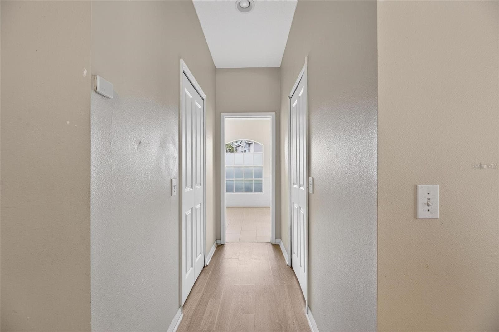 Single Family Residence at 11901 NORTHUMBERLAND DR, TAMPA, photo 31 of 53
