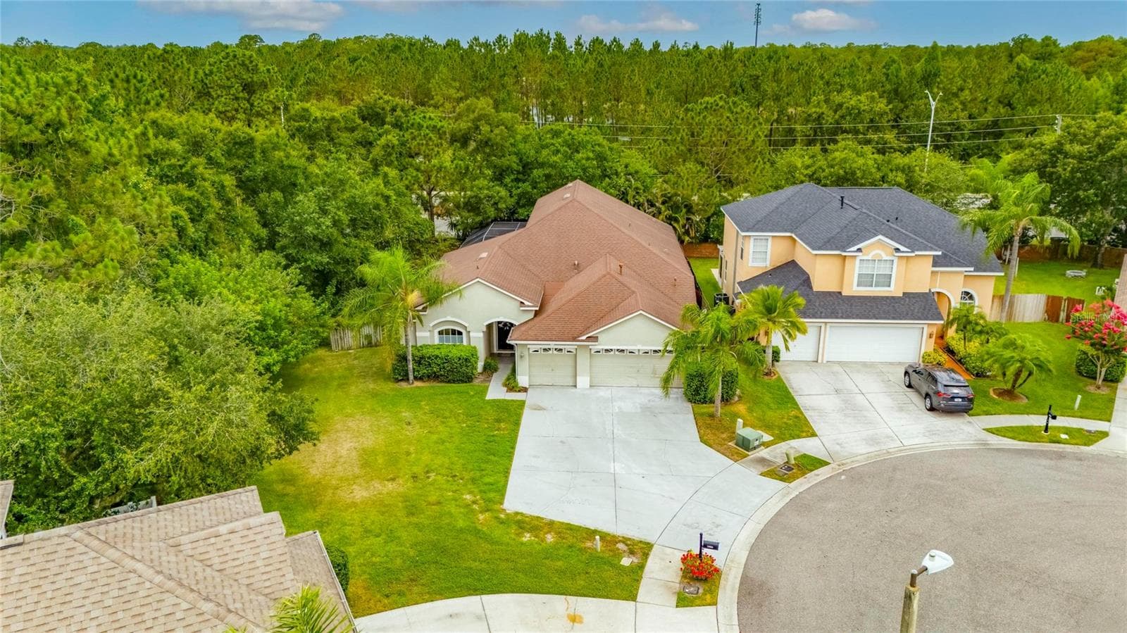 Single Family Residence at 11901 NORTHUMBERLAND DR, TAMPA, photo 51 of 53