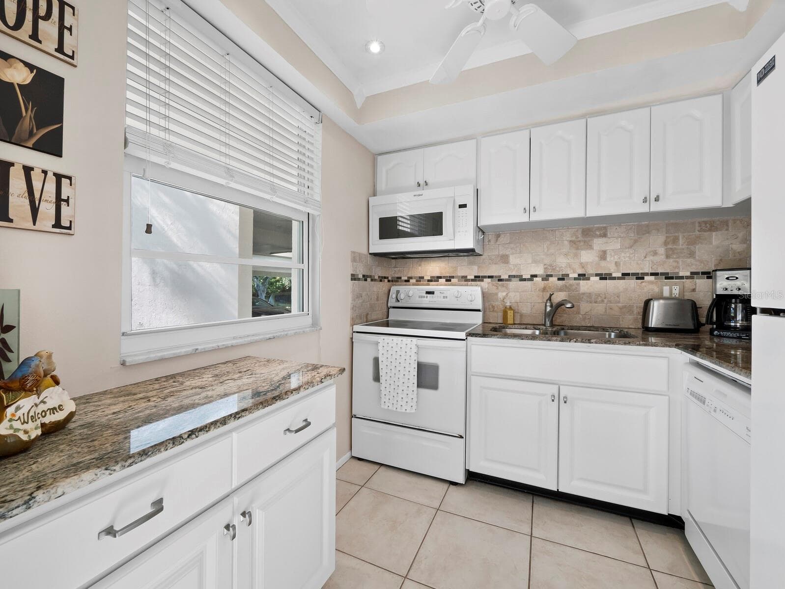 Condominium at 4350 CHATHAM DR #105, LONGBOAT KEY, photo 8 of 54