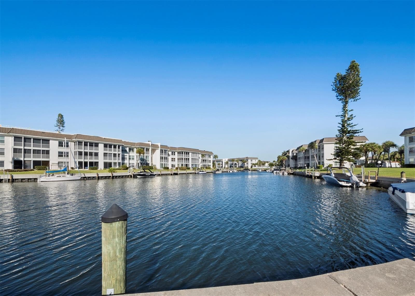 Condominium at 4350 CHATHAM DR #105, LONGBOAT KEY, photo 21 of 54