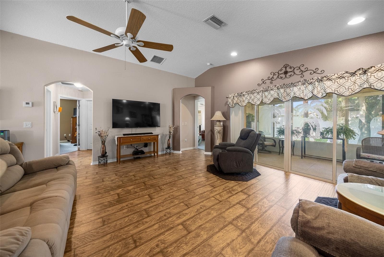 Family Room - 15771 SW 13TH CIR, OCALA