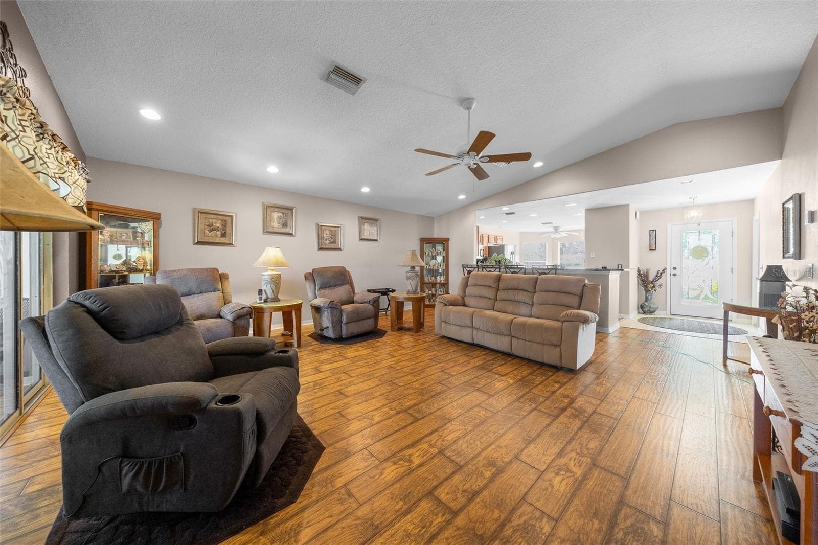 Family Room - 15771 SW 13TH CIR, OCALA