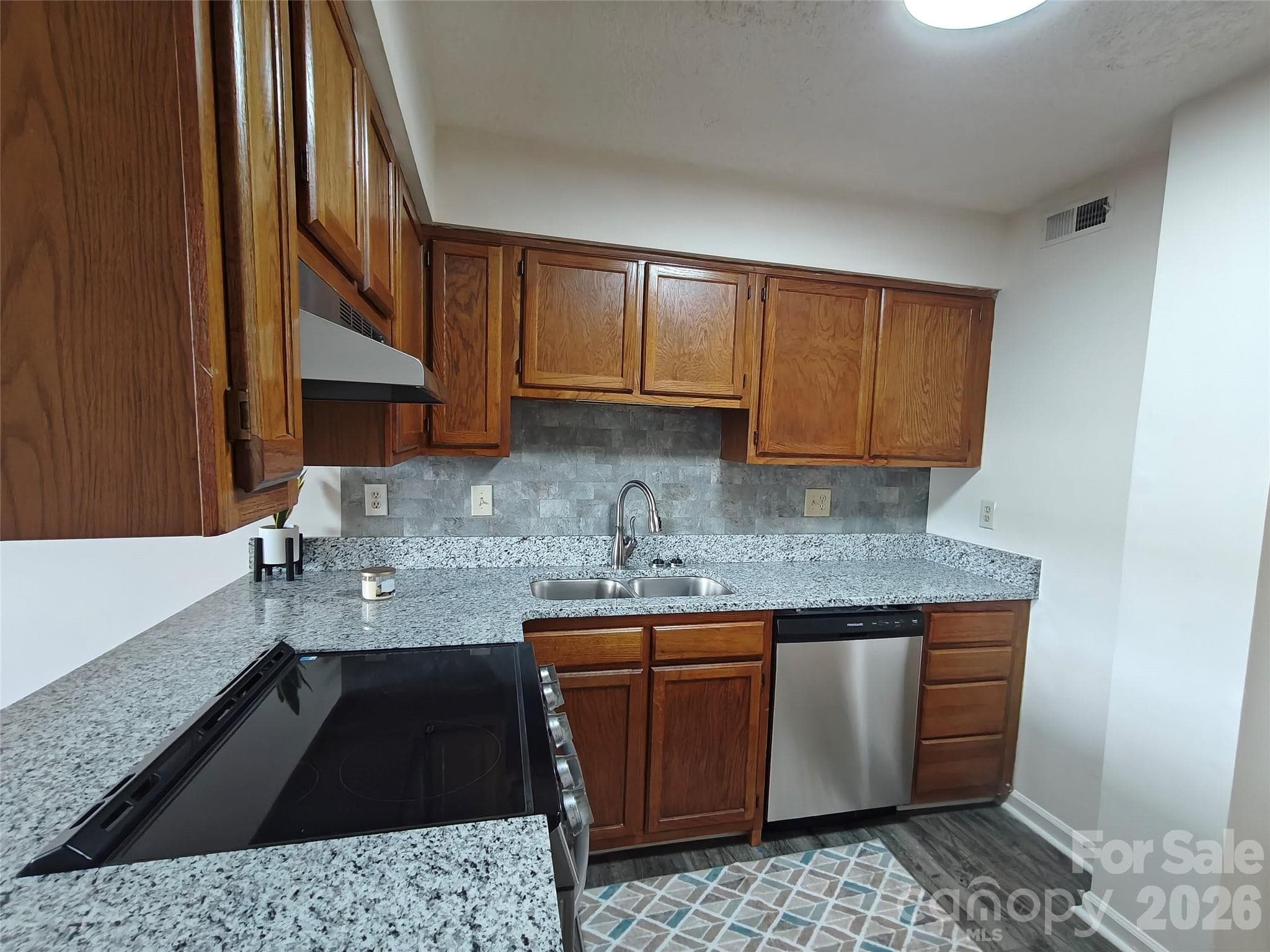 Condominium at Concord, photo 3 of 32