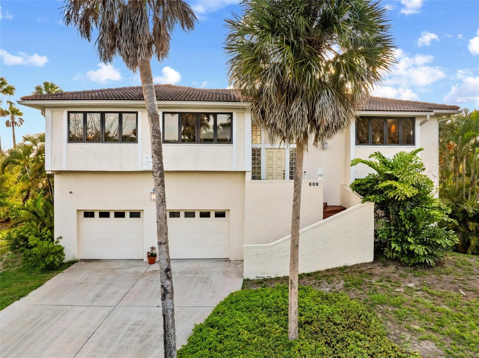 Beautiful 4/3 on just shy of 7 acres Terra Ceia  Bay to Gulf - 609 42ND STREET CT W, PALMETTO