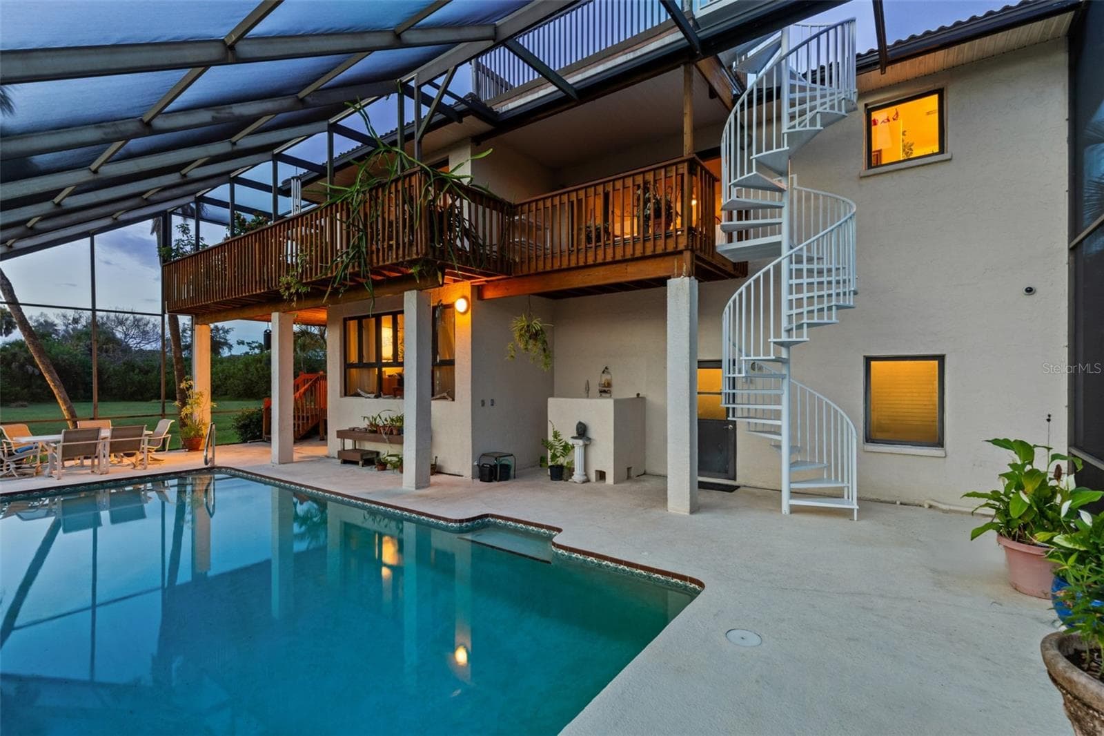 Ahh evening swim sounds wonderful in heated salt water lap pool - 609 42ND STREET CT W, PALMETTO