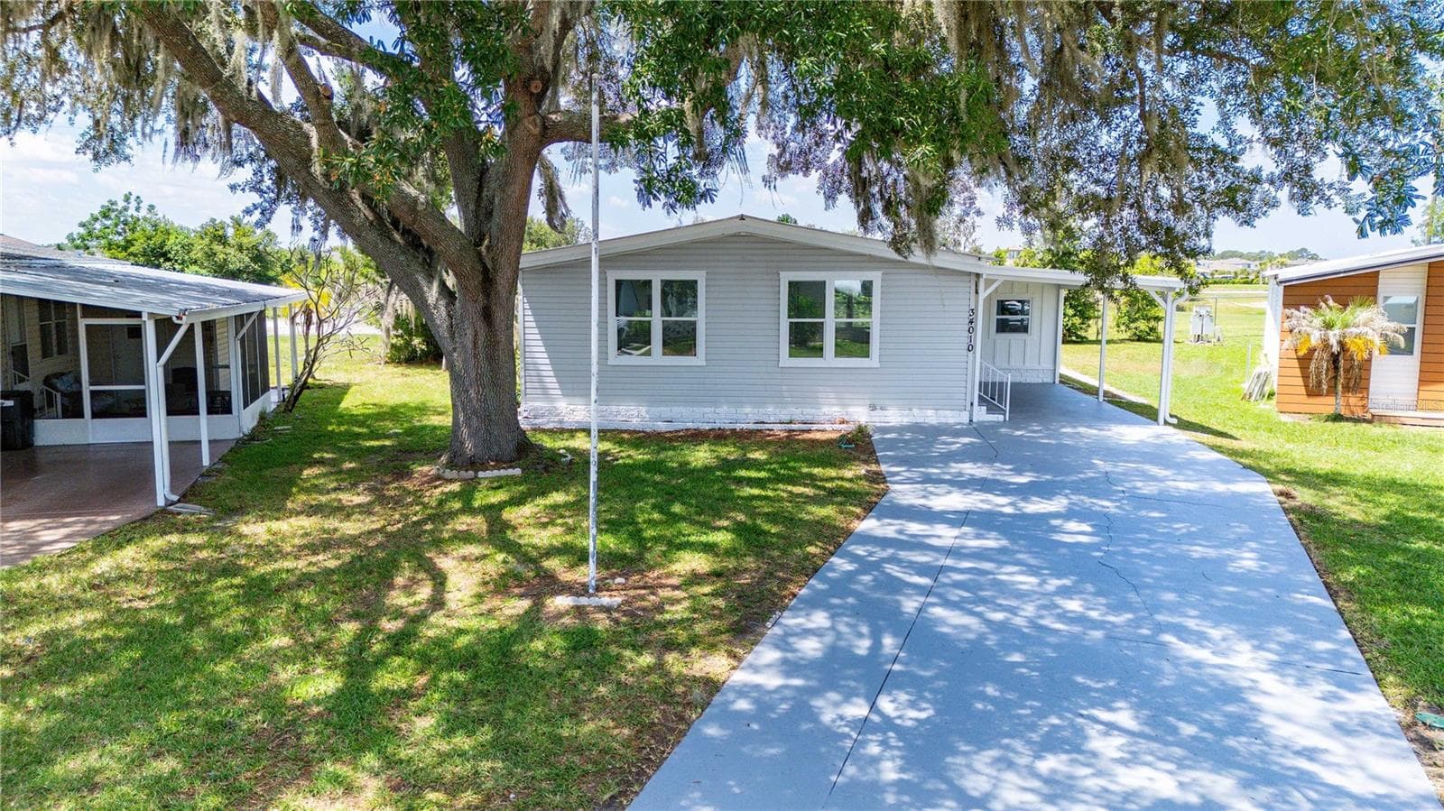 Manufactured Home at 34010 ESTATES LN, WESLEY CHAPEL, photo 29 of 33