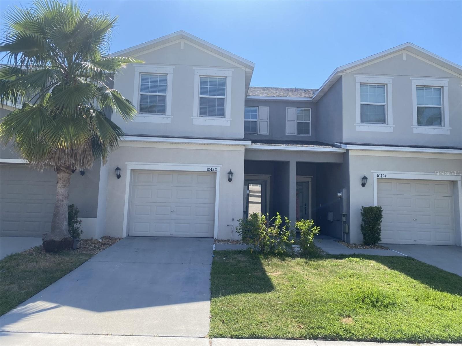 10422 LAKE MONTAUK DR