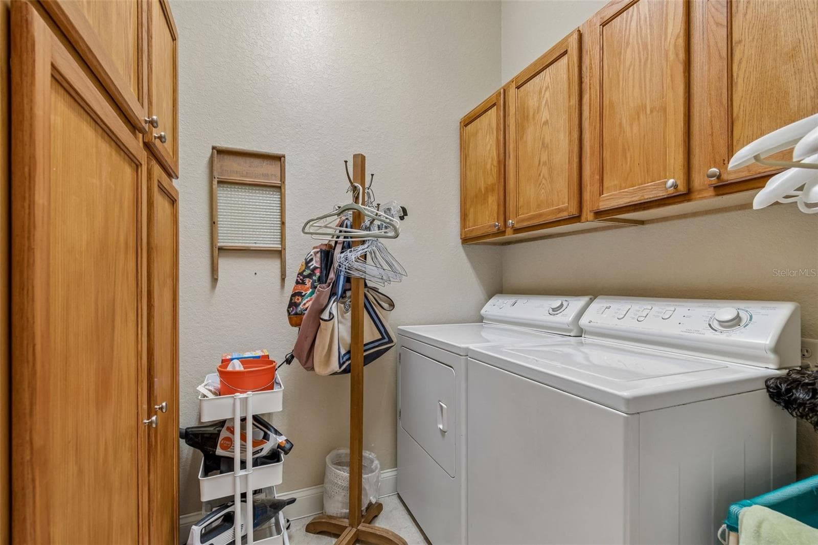 Single Family Residence at 2349 CHESTERFIELD CIR, LAKELAND, photo 43 of 68