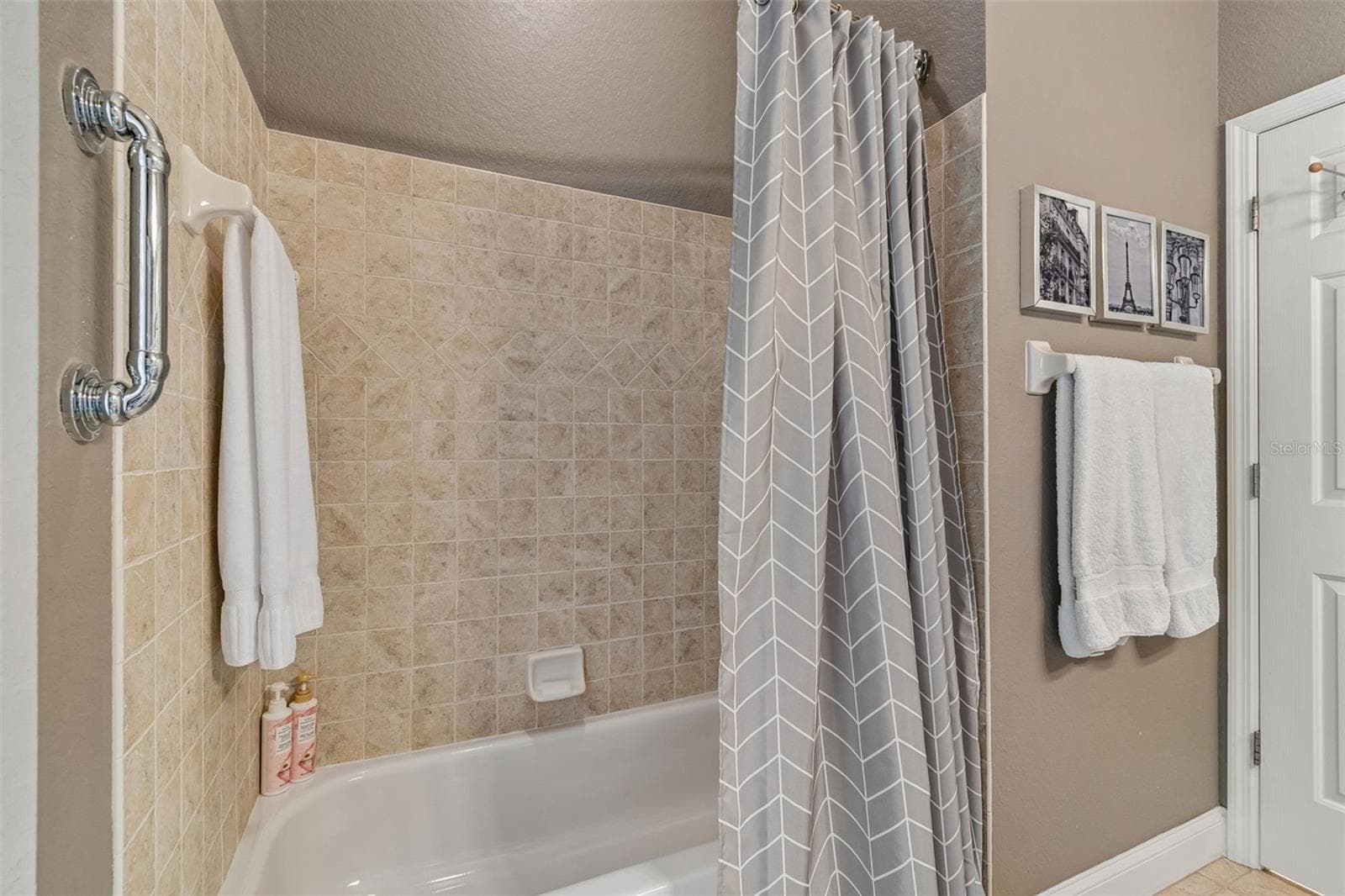 Single Family Residence at 2349 CHESTERFIELD CIR, LAKELAND, photo 46 of 68