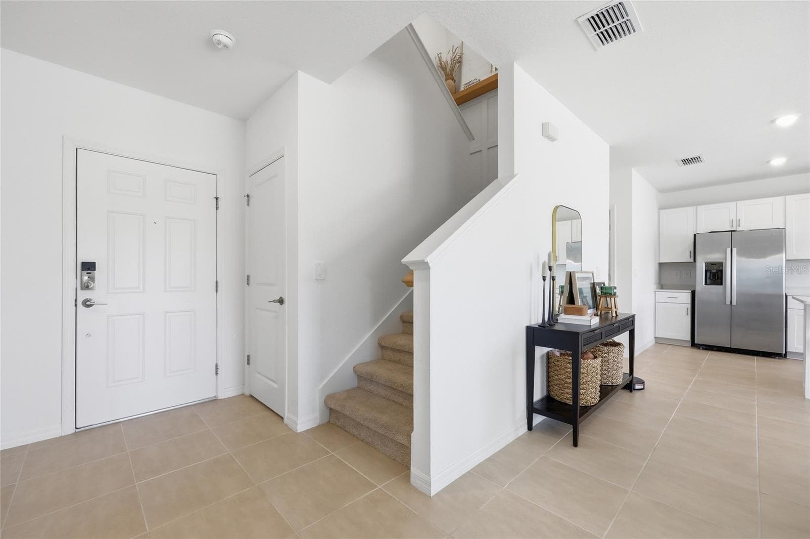 Foyer & Stairway - 1017 CALICO POINTE CIR, GROVELAND