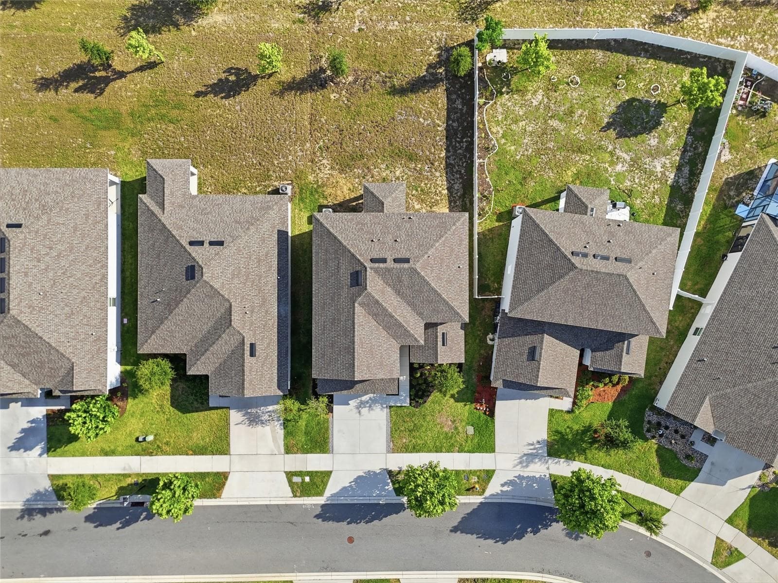 Single Family Residence at 1017 CALICO POINTE CIR, GROVELAND, photo 42 of 54
