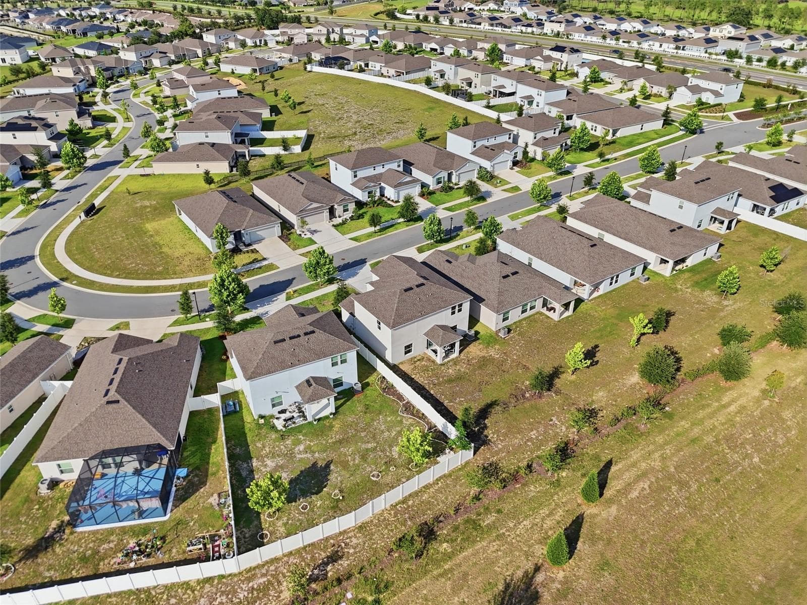 Single Family Residence at 1017 CALICO POINTE CIR, GROVELAND, photo 52 of 54