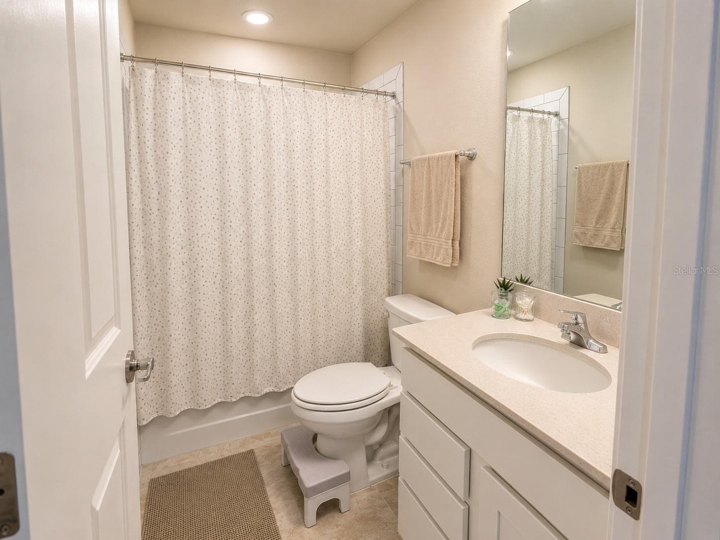 Single Family Residence at 1959 SUMMER SERENITY DR, KISSIMMEE, photo 16 of 34