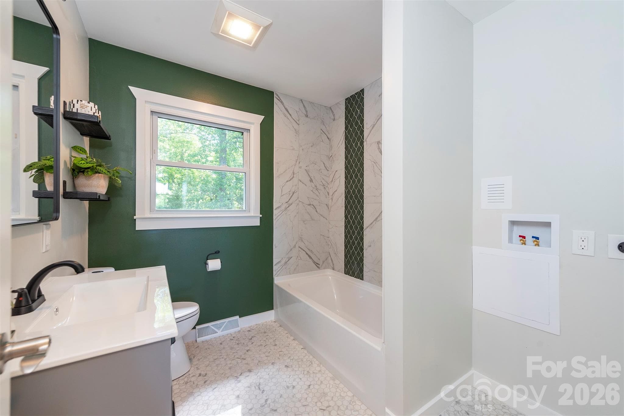 Single Family Residence at Asheville, photo 6 of 49