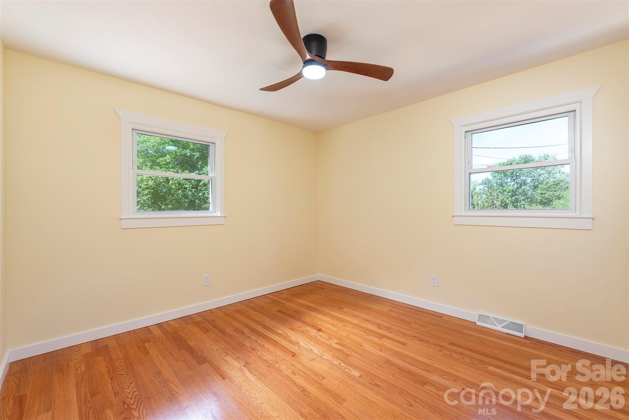 Single Family Residence at Asheville, photo 24 of 49