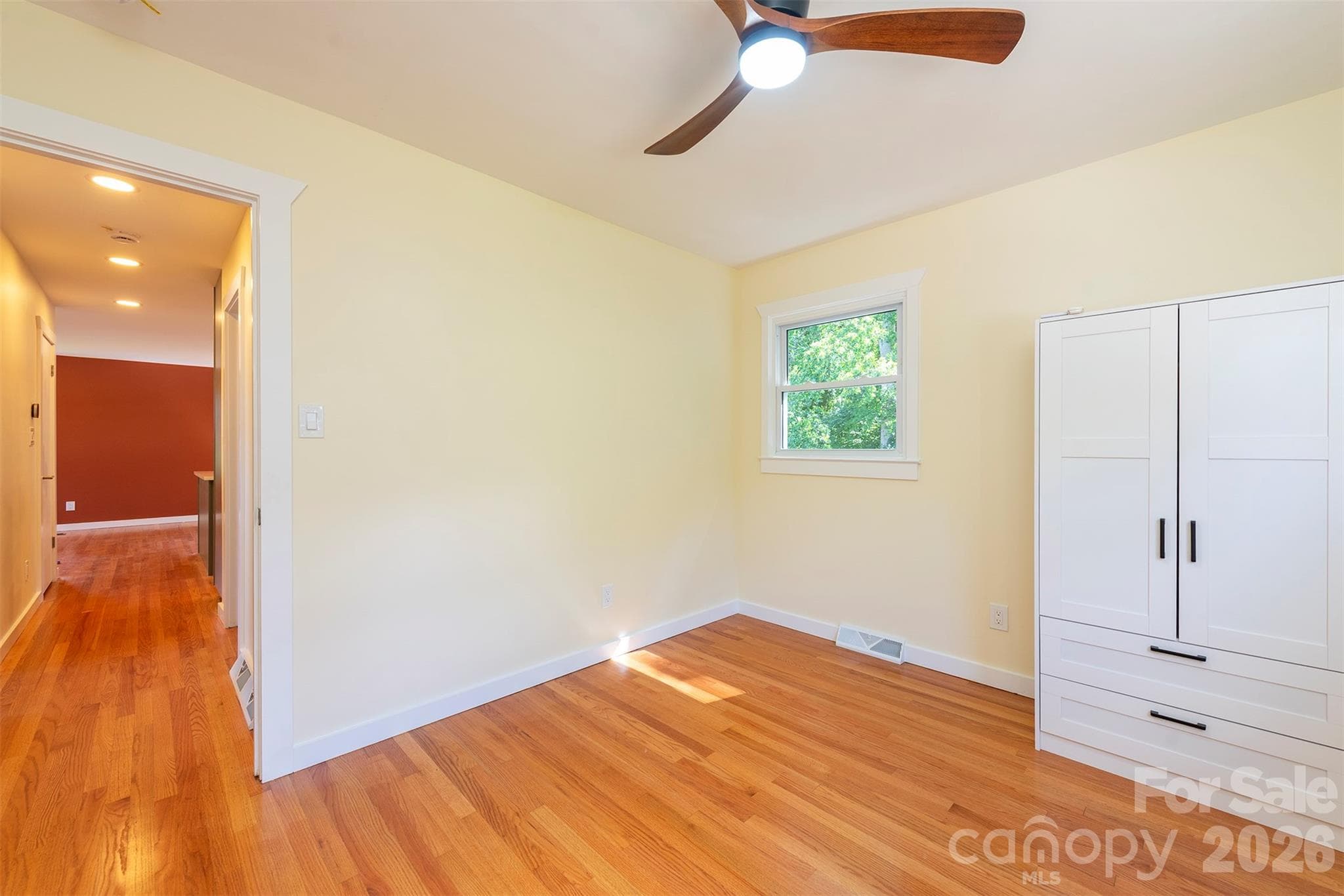 Single Family Residence at Asheville, photo 27 of 49