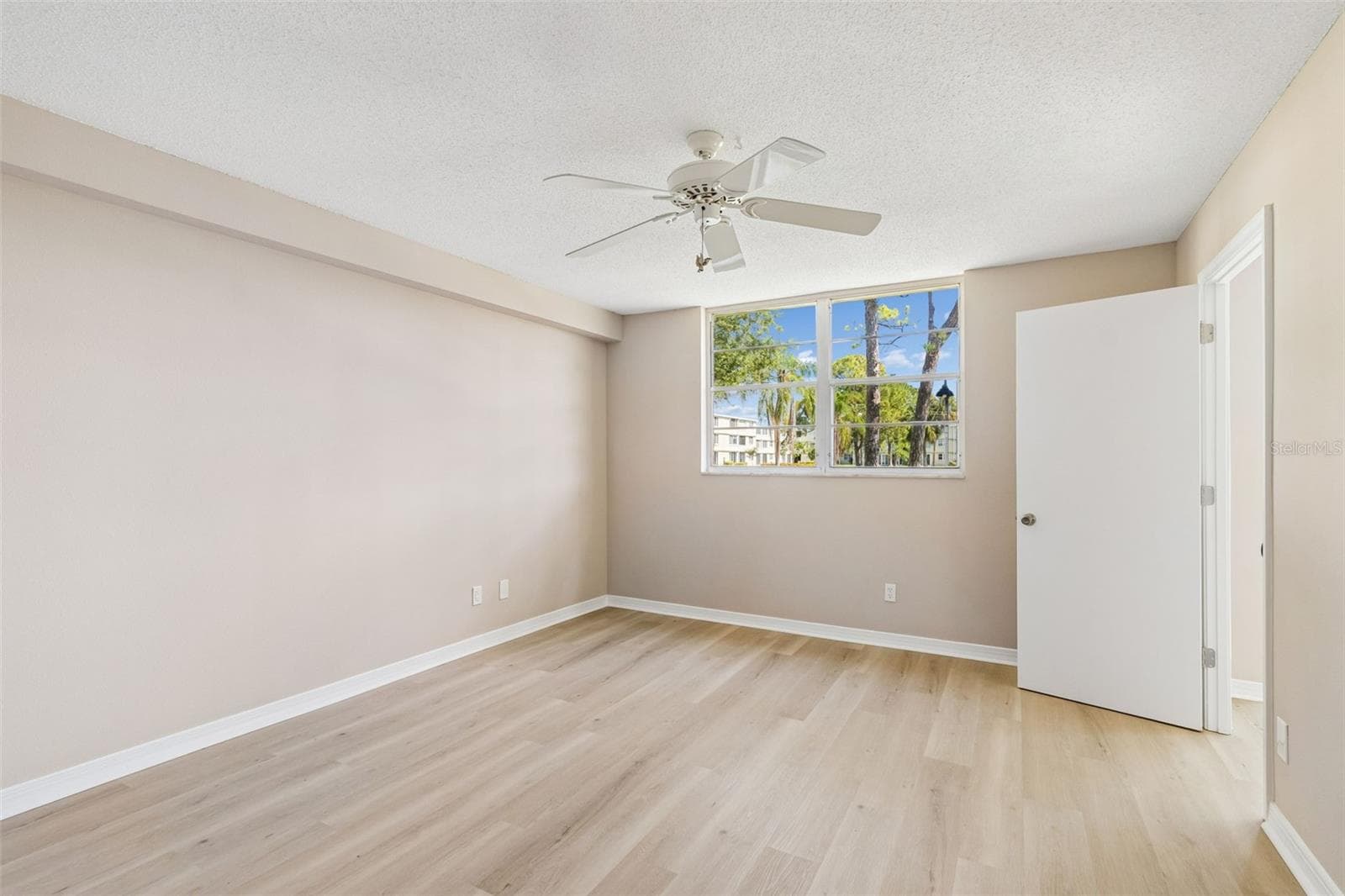 Condominium at 4705 1ST ST NE #138, ST PETERSBURG, photo 13 of 53