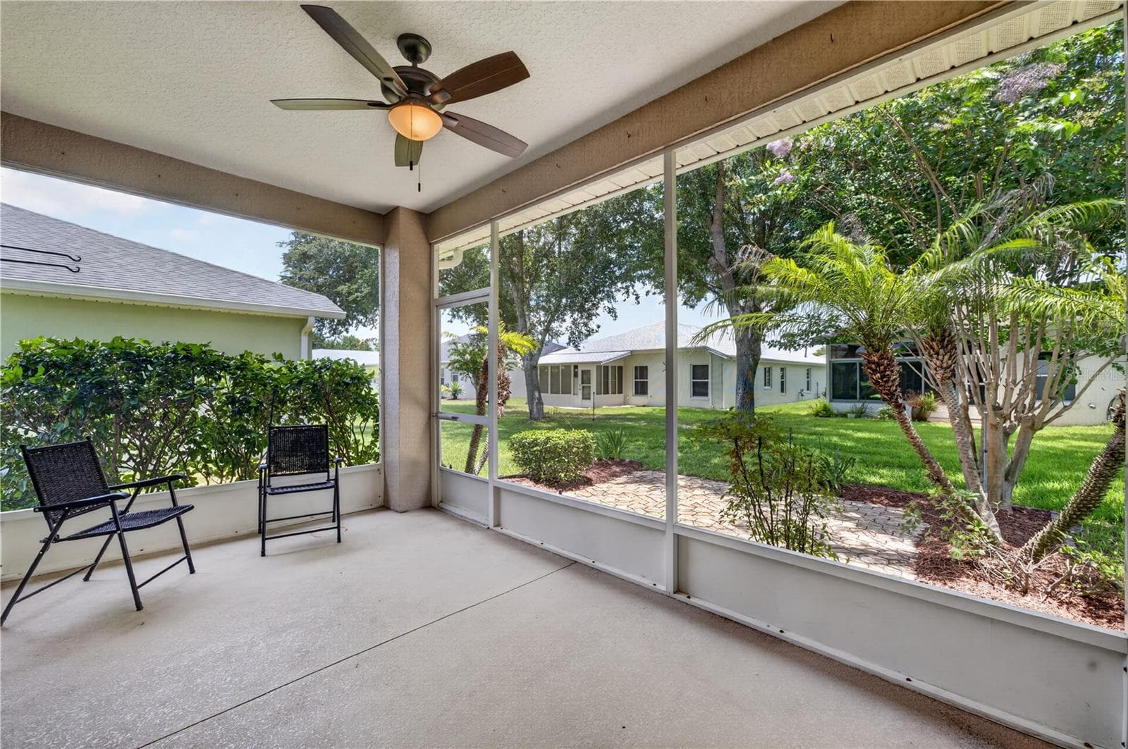 Screened and Covered Back Lanai - 27134 NOSTALGIA DR, LEESBURG
