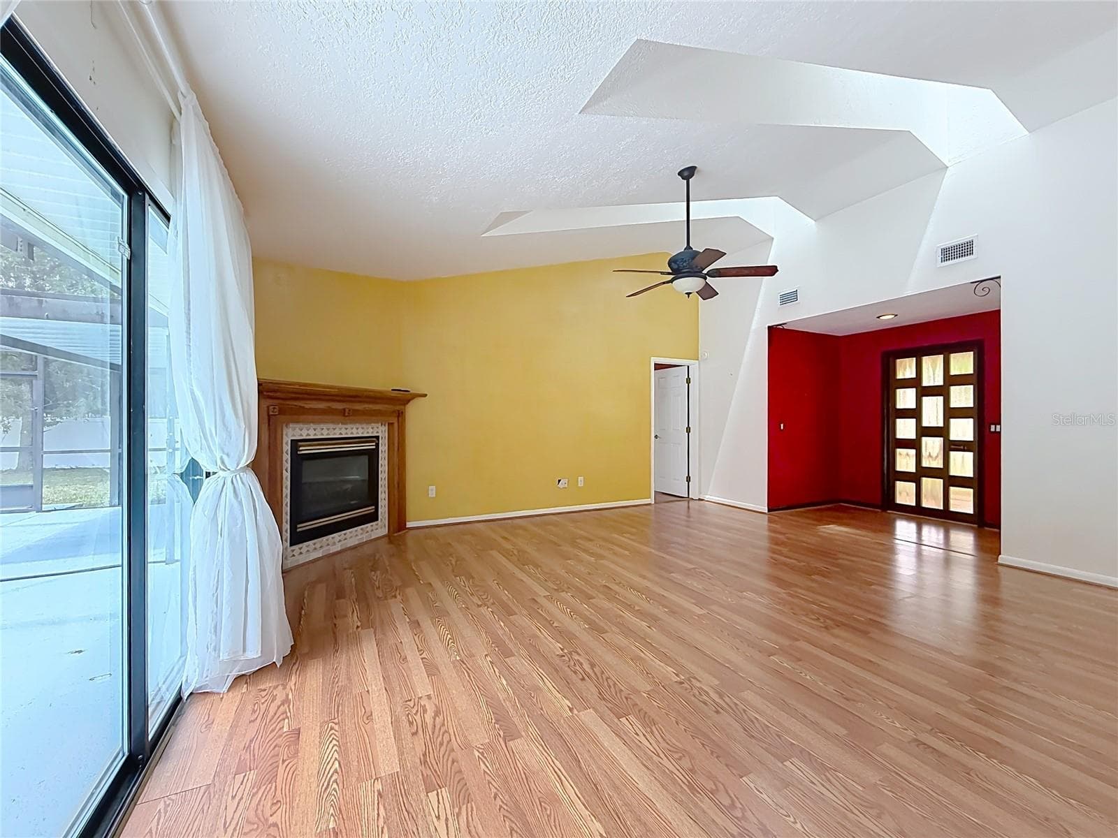 Single Family Residence at 2016 W MELLINE LN, LECANTO, photo 8 of 49