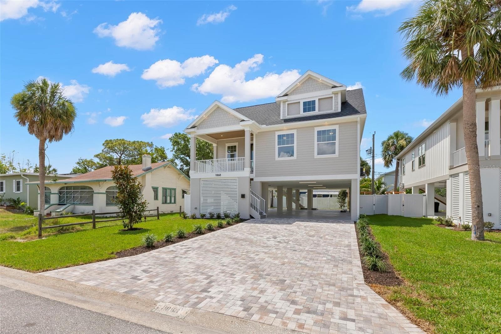 Single Family Residence at 1868 MISSISSIPPI AVE NE, ST PETERSBURG, photo 4 of 53