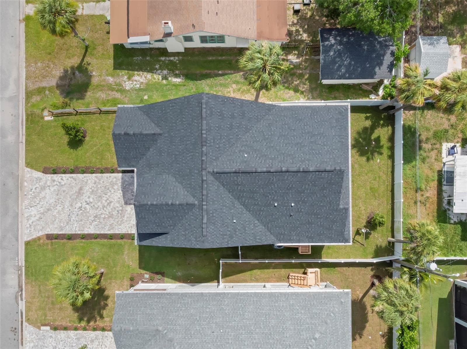 Single Family Residence at 1868 MISSISSIPPI AVE NE, ST PETERSBURG, photo 44 of 53