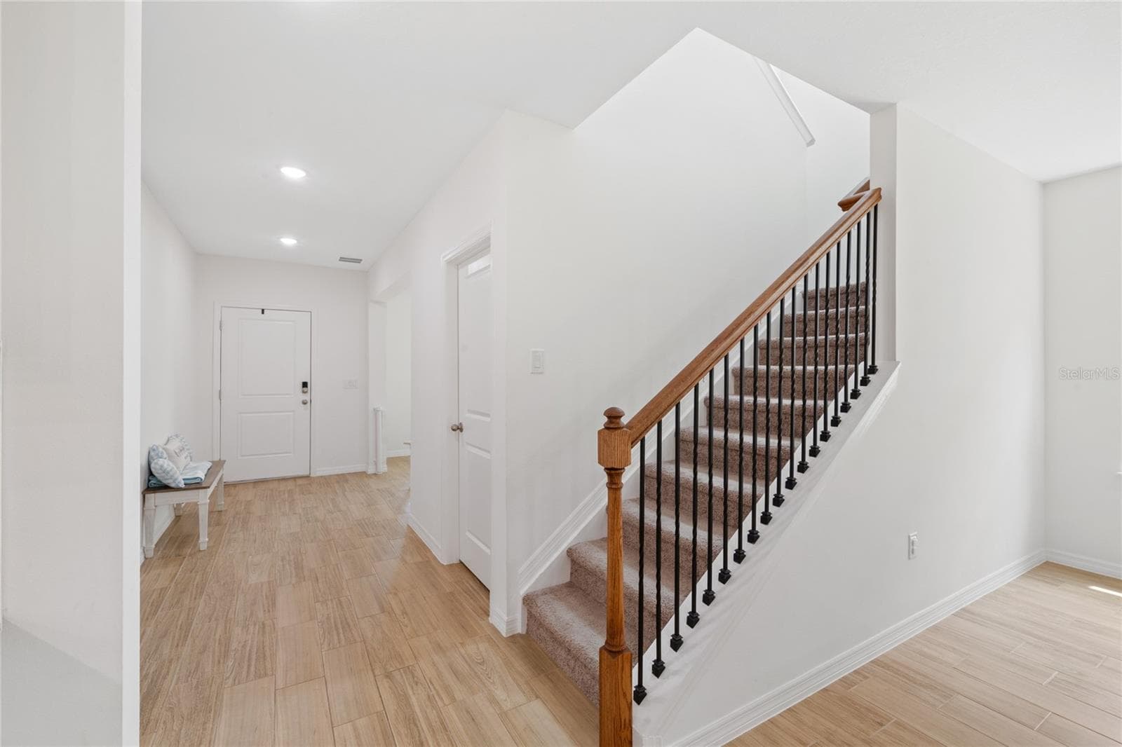 Single Family Residence at 1137 BRADFORD RIDGE DR, LEESBURG, photo 10 of 37