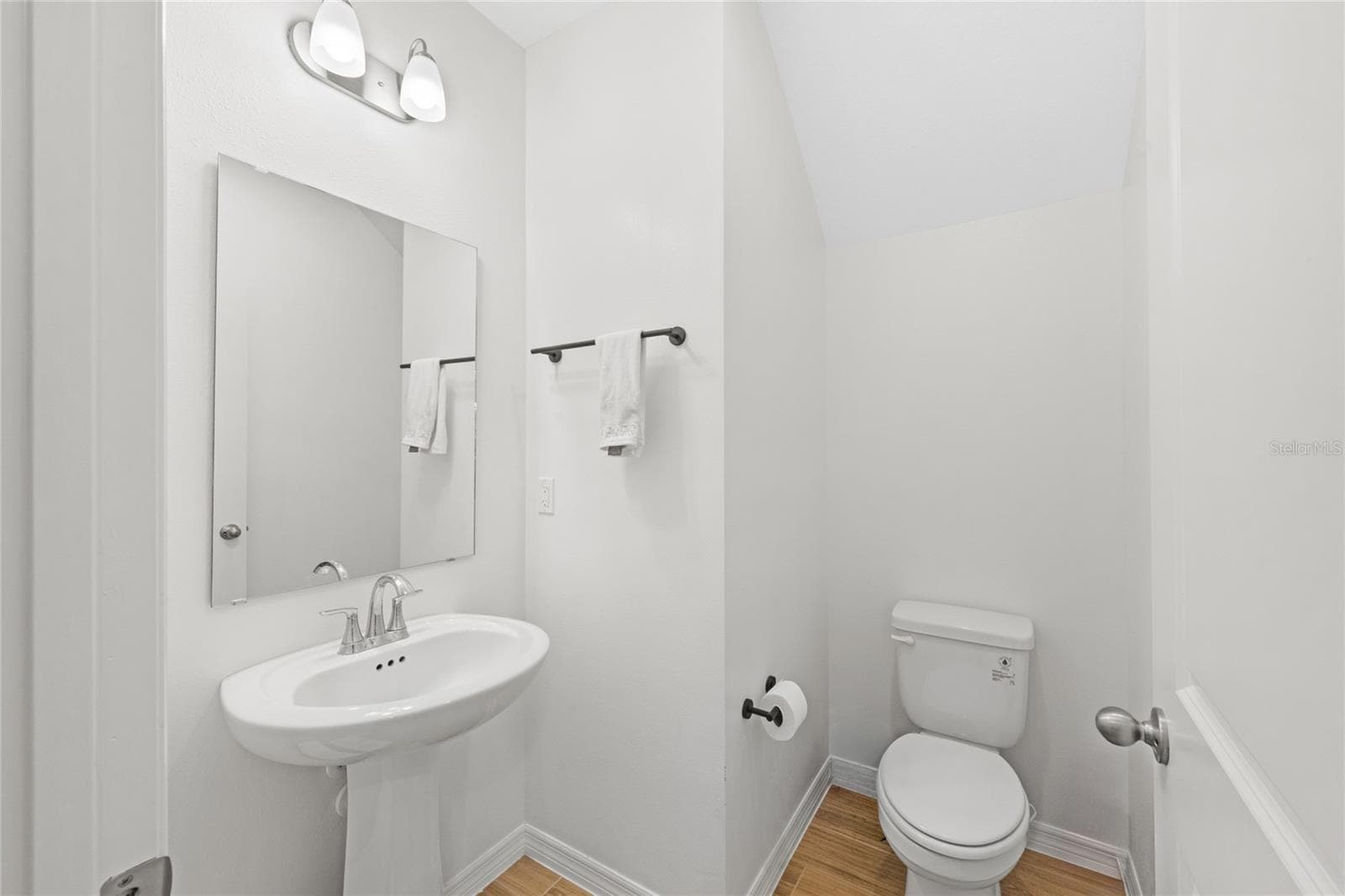 half bath - 1137 BRADFORD RIDGE DR, LEESBURG