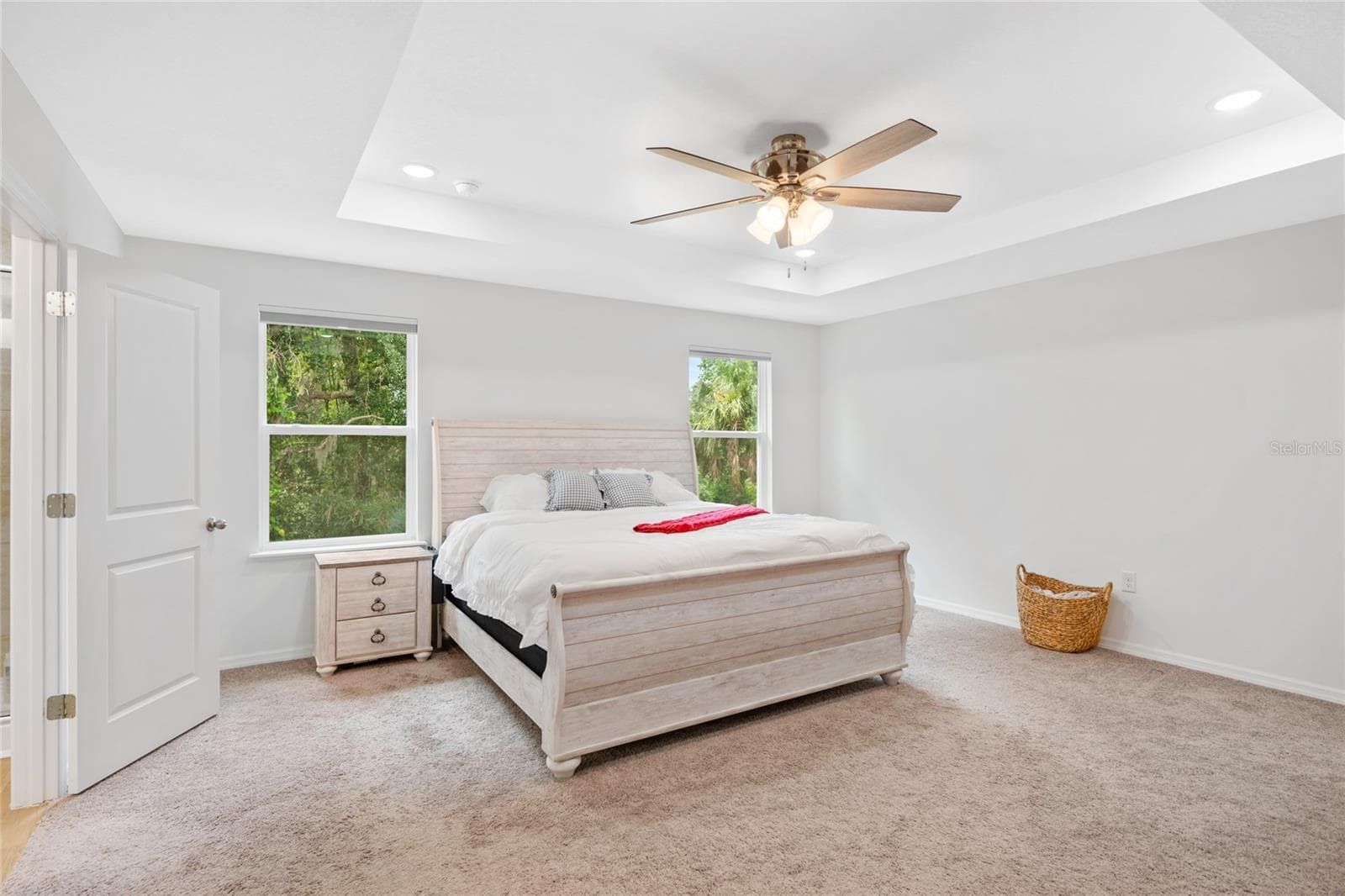 Single Family Residence at 1137 BRADFORD RIDGE DR, LEESBURG, photo 15 of 37