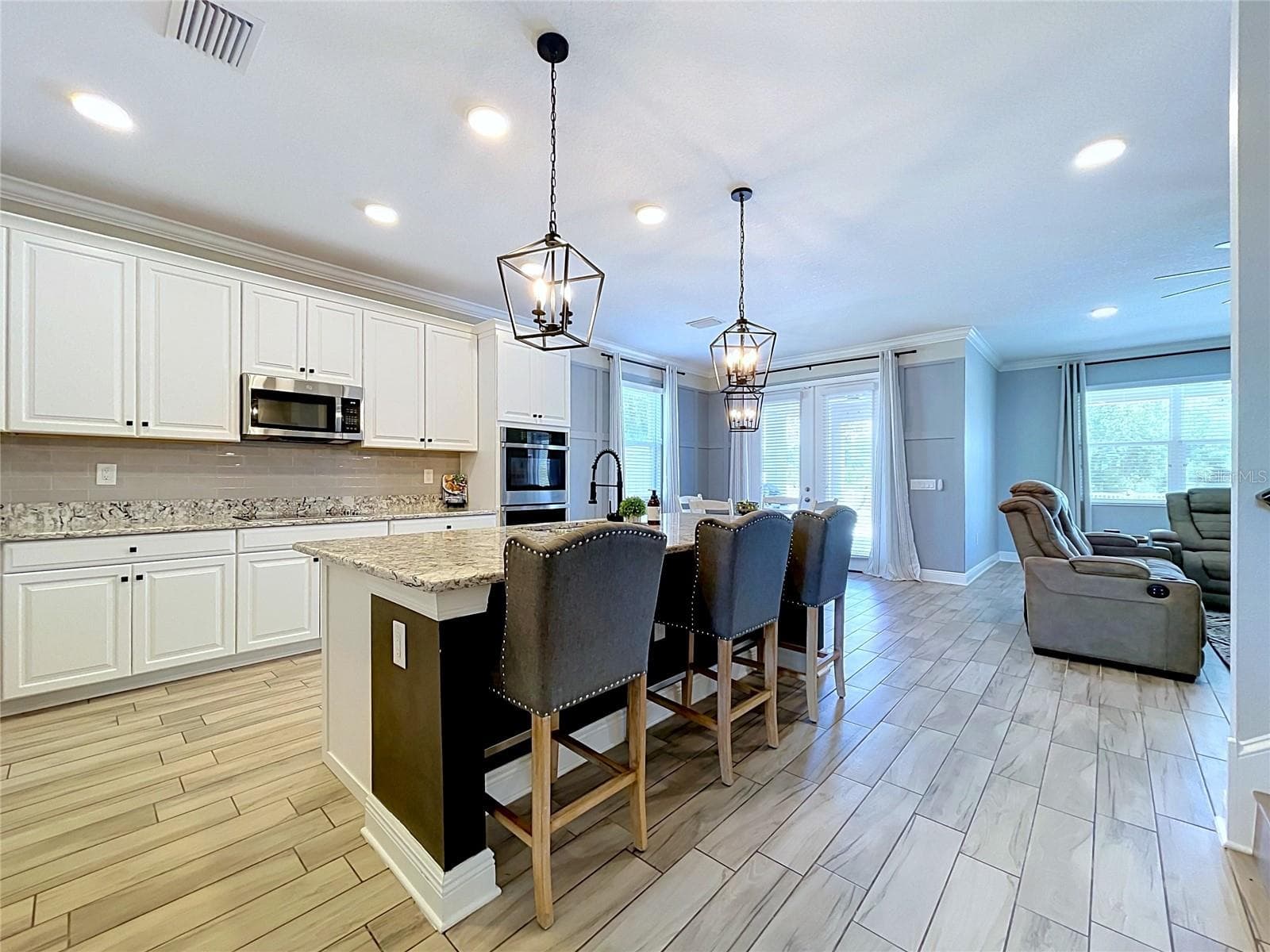 Single Family Residence at 12093 NOUVEAU AVE, SPRING HILL, photo 23 of 100