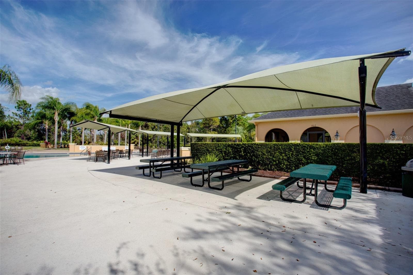 Covered picnic & seating - 3405 HEIRLOOM ROSE PL, OVIEDO