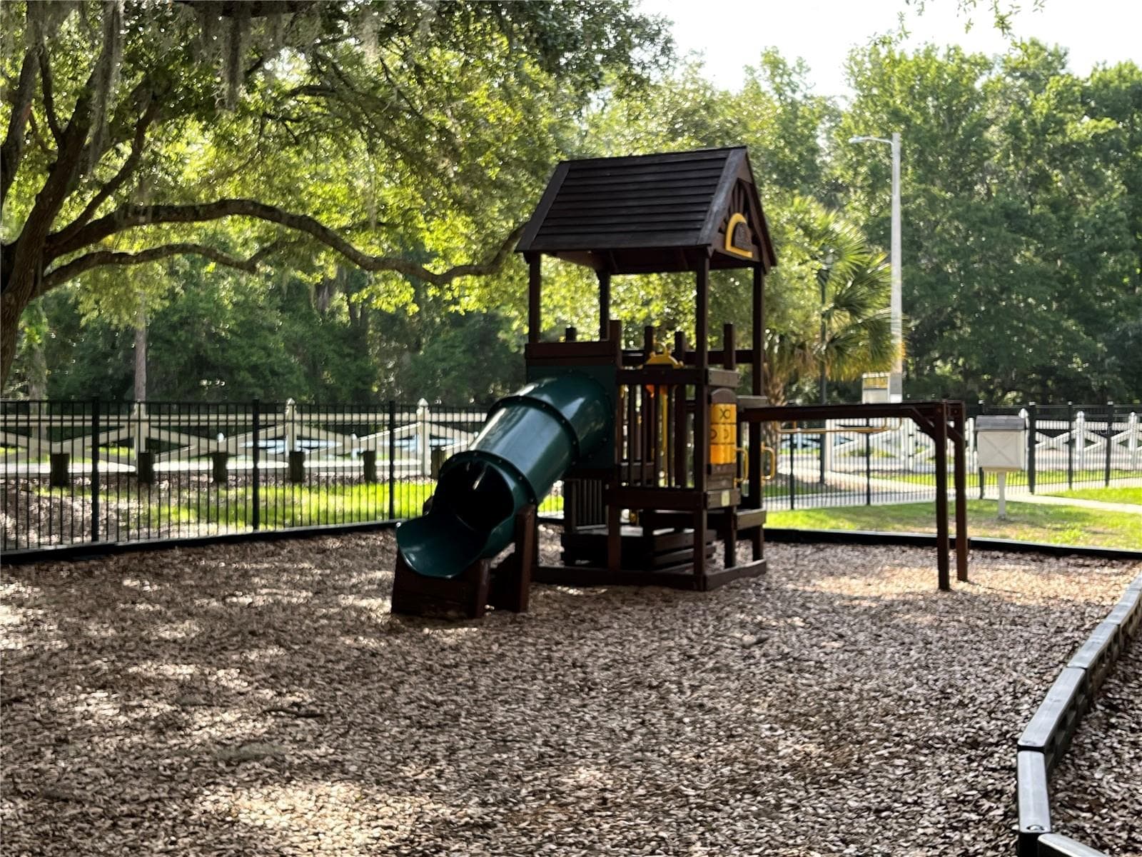 Single Family Residence at 4038 LITHIA RIDGE BLVD, VALRICO, photo 48 of 49