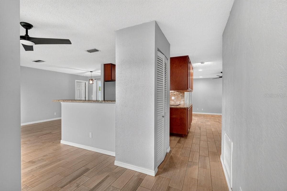 Single Family Residence at 1309 SUWANEE RD, DAYTONA BEACH, photo 3 of 33