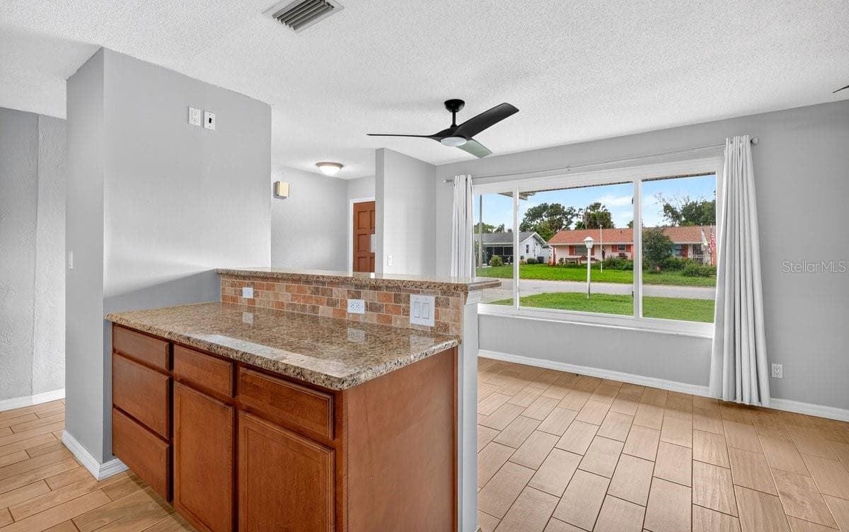 Single Family Residence at 1309 SUWANEE RD, DAYTONA BEACH, photo 9 of 33