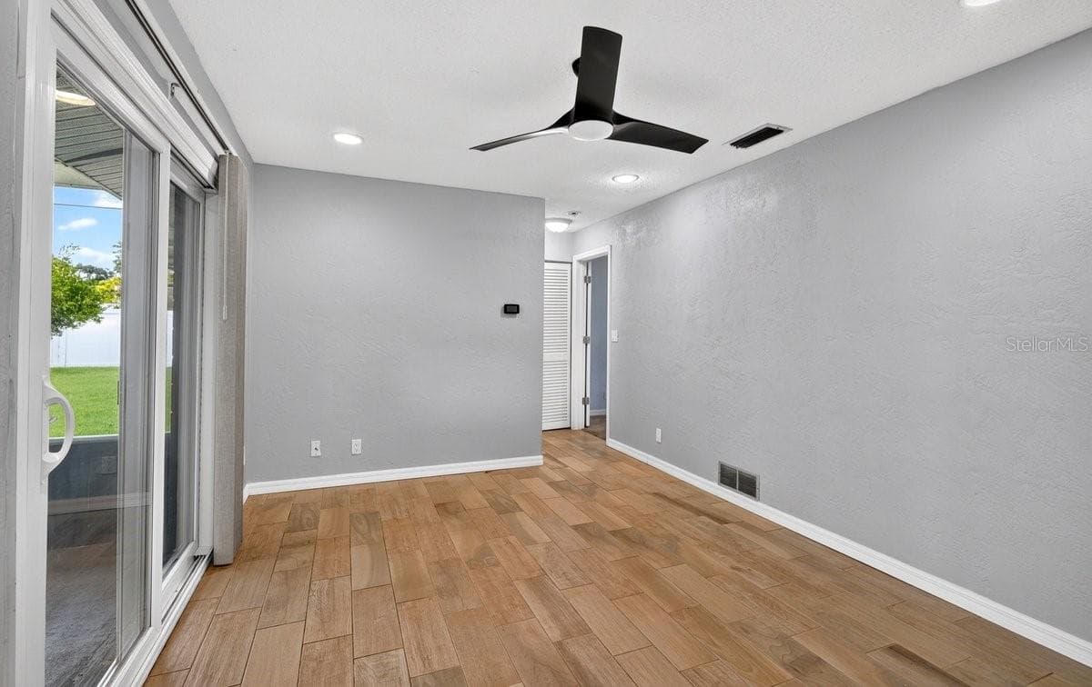 Single Family Residence at 1309 SUWANEE RD, DAYTONA BEACH, photo 10 of 33