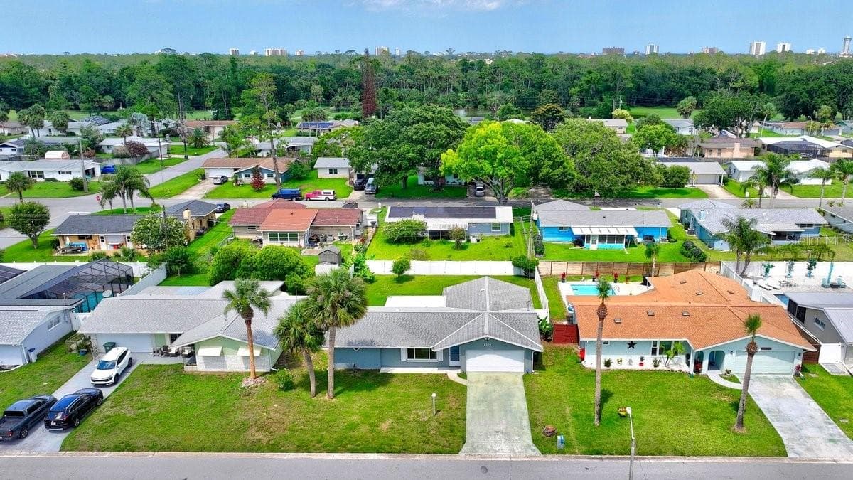 Single Family Residence at 1309 SUWANEE RD, DAYTONA BEACH, photo 31 of 33