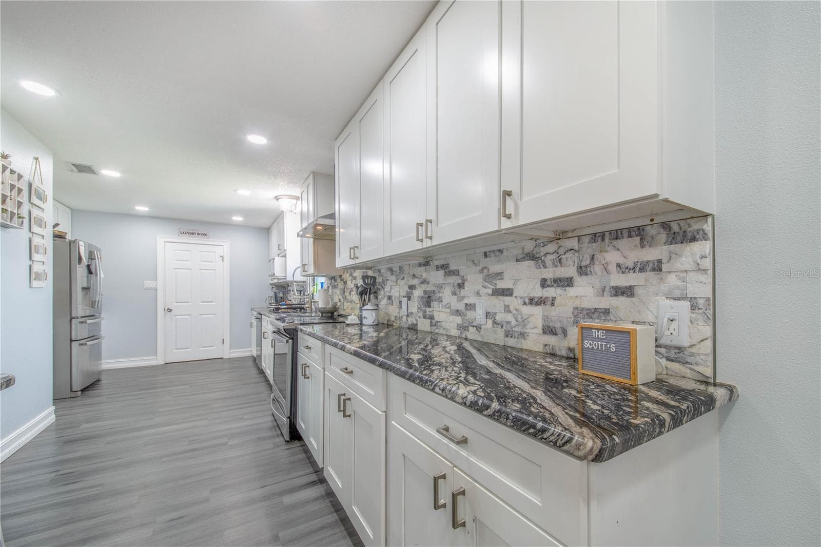Kitchen - 2426 VIEW WAY, LAKELAND
