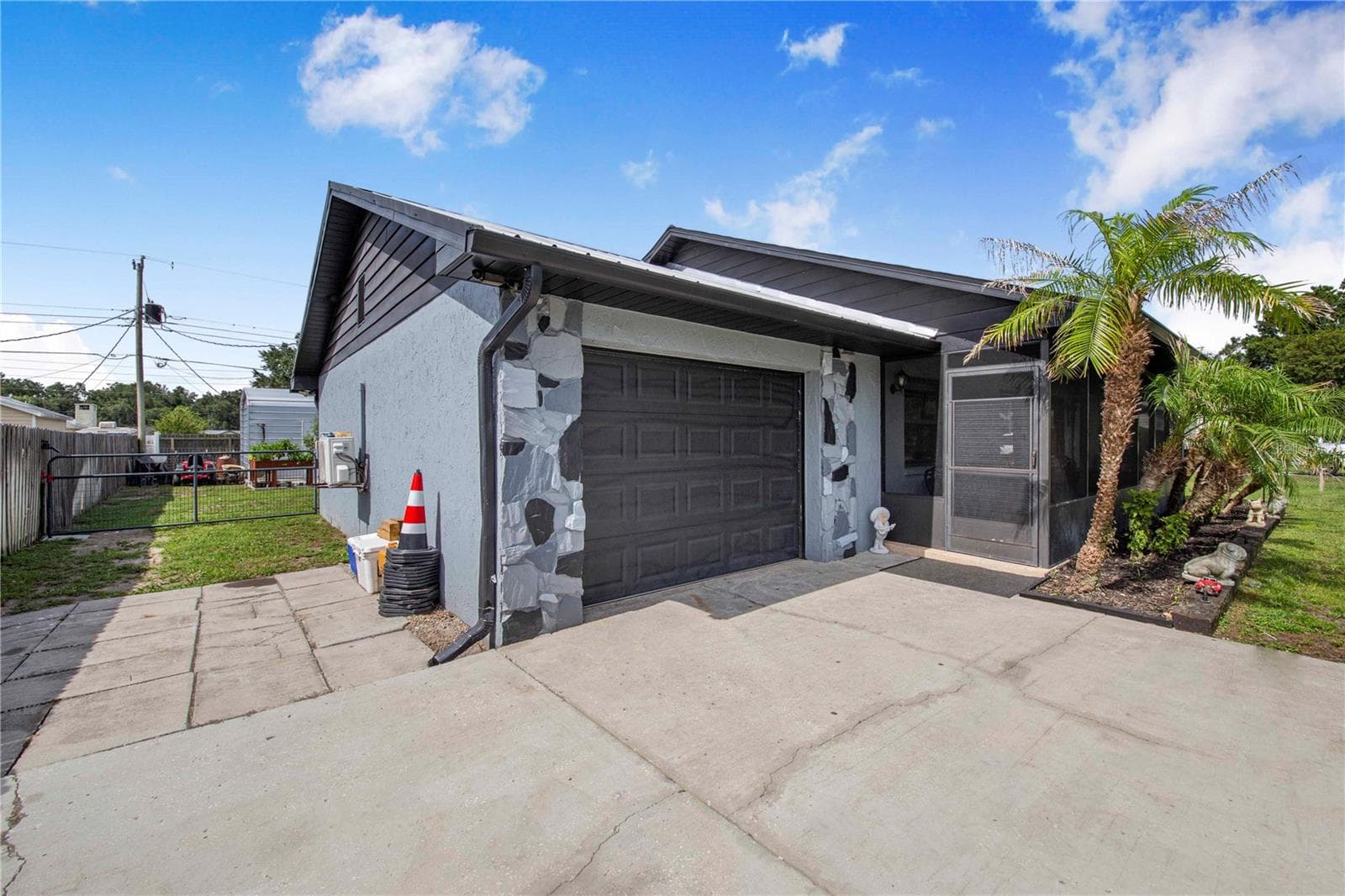 Garage - 2426 VIEW WAY, LAKELAND