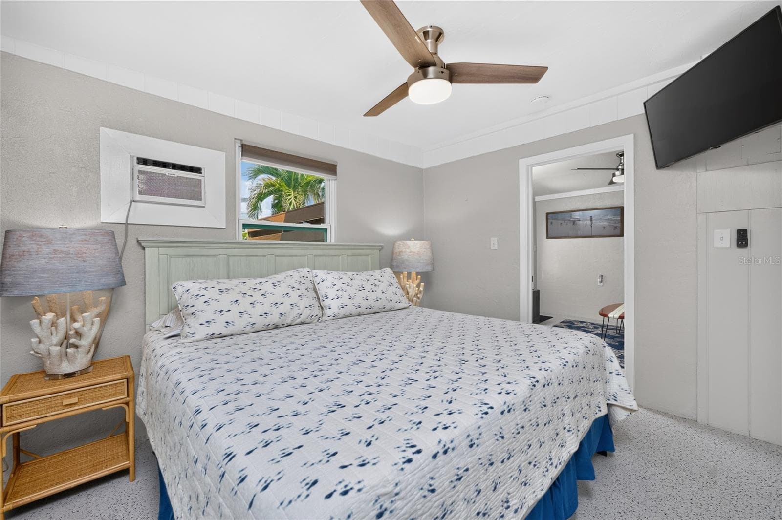 1120 Gulf Blvd - Main House - Suite 2 Bedroom - 1120 GULF BLVD, ENGLEWOOD