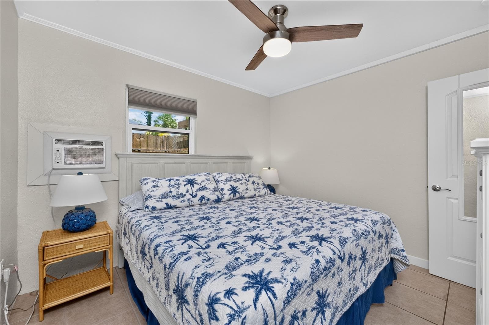 1120 Gulf Blvd - Main House - Suite 4 Bedroom - 1120 GULF BLVD, ENGLEWOOD