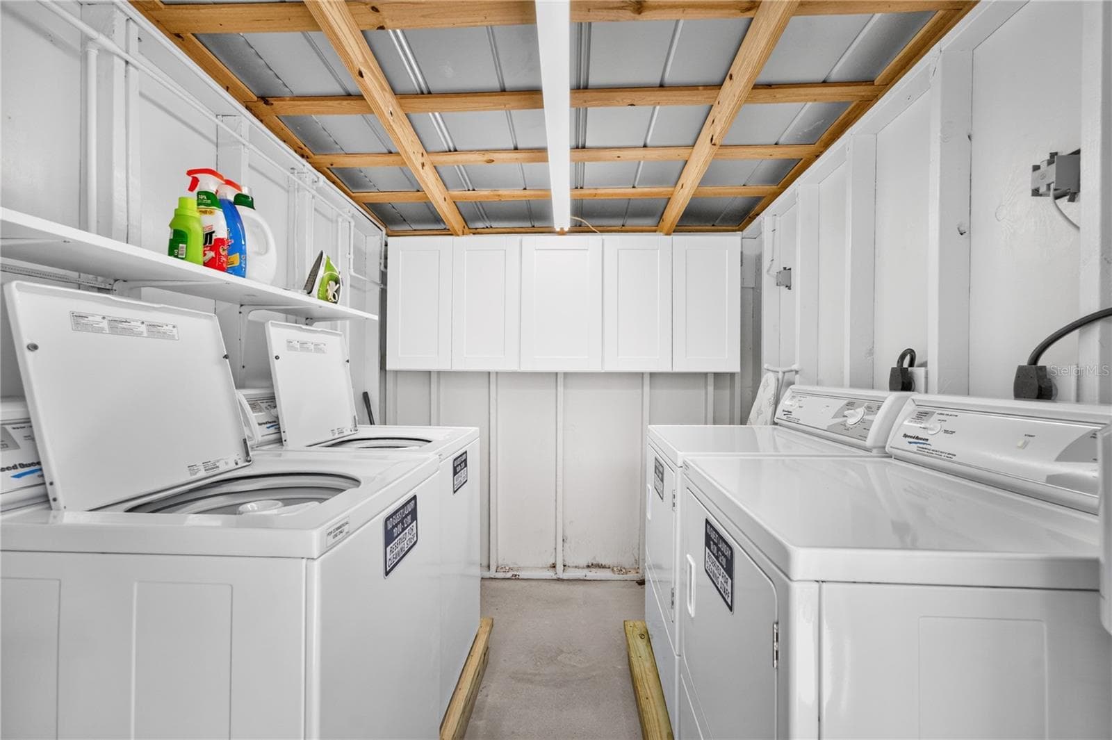 1120 Gulf Blvd - Main House - Laundry Facilities - 1120 GULF BLVD, ENGLEWOOD