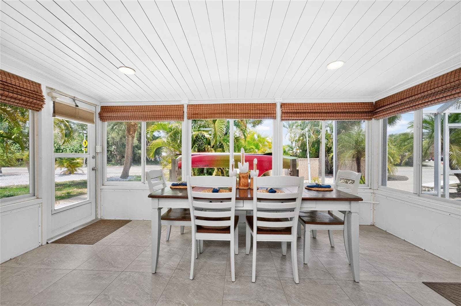 1130 Gulf Blvd - Pool House - Apt B / Suite 9 - Dining Area - 1120 GULF BLVD, ENGLEWOOD