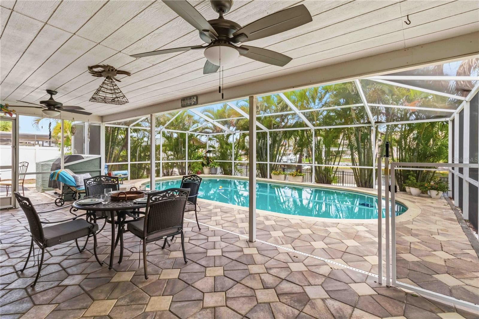 Lanai - 1004 SPINDLE PALM WAY, APOLLO BEACH