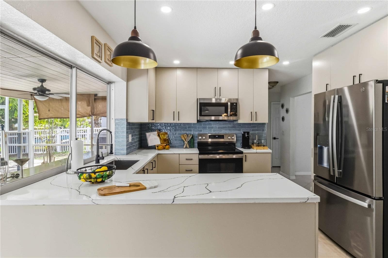 Kitchen 2 - 1004 SPINDLE PALM WAY, APOLLO BEACH