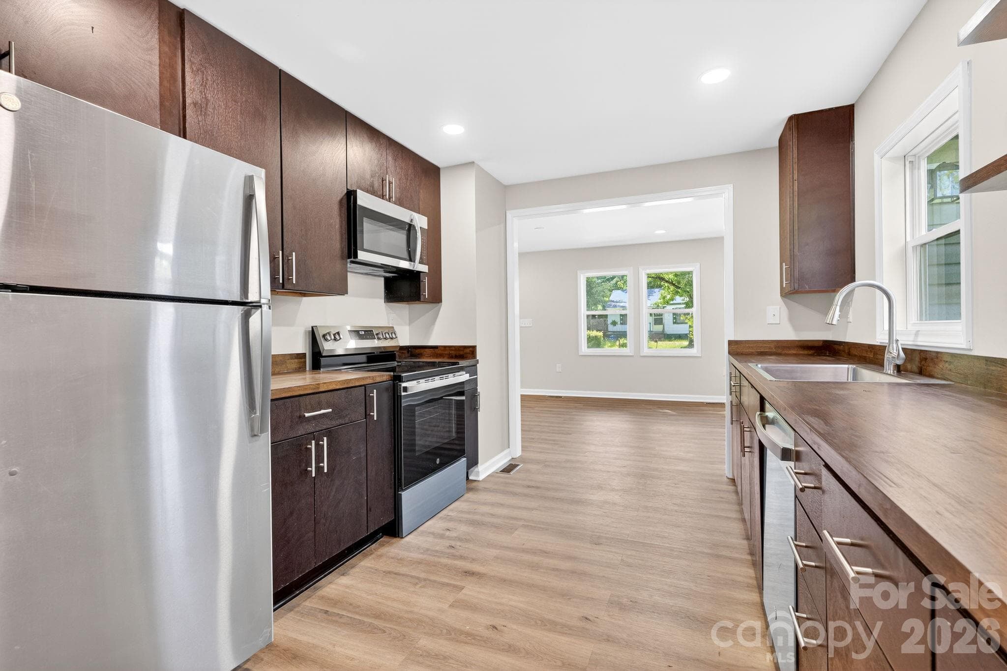Single Family Residence at Rock Hill, photo 8 of 26