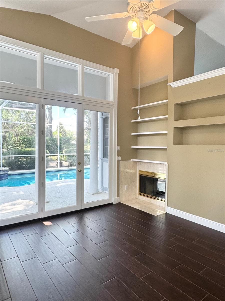 Living room with nice backyard view - 1250 E LANGLEY CT, LAKE MARY